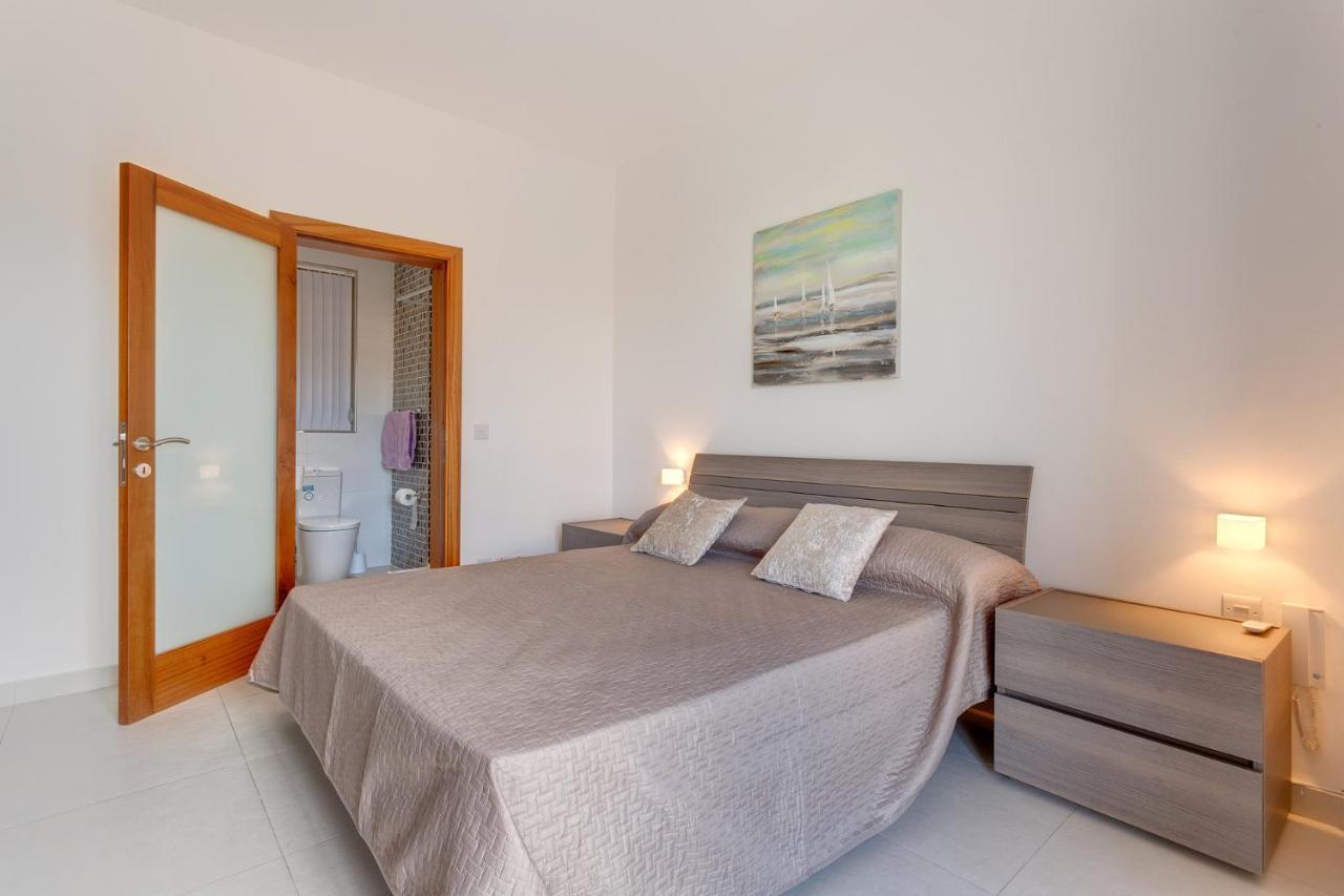 Modern Apartment In The Best Location, Perfect For Families Слима Экстерьер фото